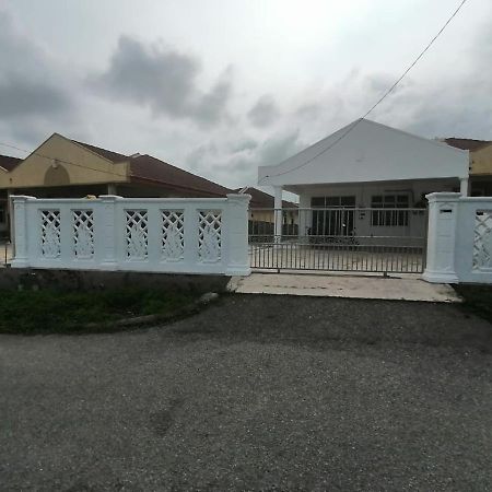 Seaview Promenade Homestay Dungun Luaran gambar