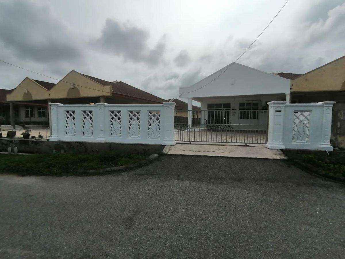 Seaview Promenade Homestay Dungun Luaran gambar