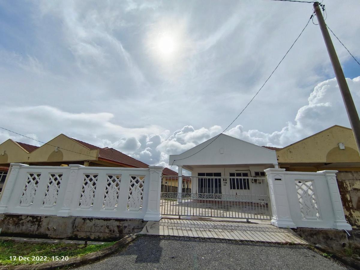 Seaview Promenade Homestay Dungun Luaran gambar